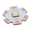 Svítilna Convoy L21B s LED F45R, světelný výkon 2760 lumenů a dosvit přibližně 1360 m, s teplotou světla 4000 K.