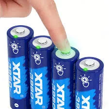 XTAR AA 1,5V 3960 Li-ion 2500mAh s inovativním dotykovým indikátorem stavu baterie